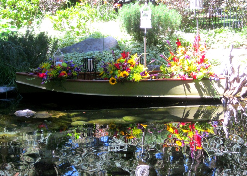 garden tour boat 2