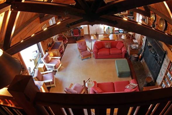 Schilling-lodge-txc-lake-Tahoe-rubicon-paradise-flat-pennoyer-interior-trusses-main-room-overview